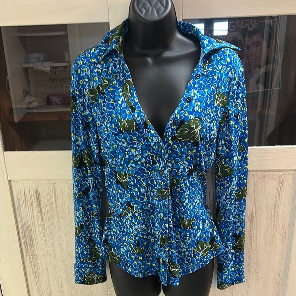 Zara Form-Fitted Floral Button-Down